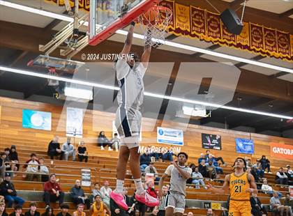 Thumbnail 1 in Georgetown Prep vs. St. Xavier (Torrey Pines Holiday Classic) photogallery.