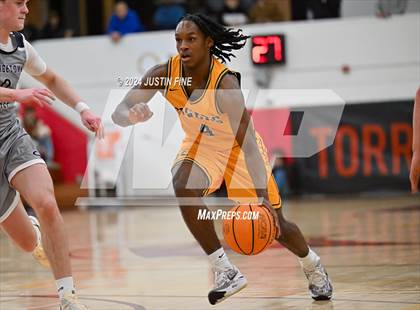 Thumbnail 2 in Georgetown Prep vs. St. Xavier (Torrey Pines Holiday Classic) photogallery.