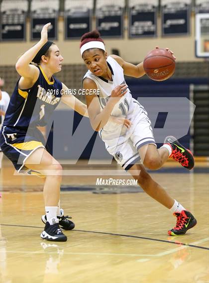 Thumbnail 1 in Webster Thomas @ Gates Chili photogallery.