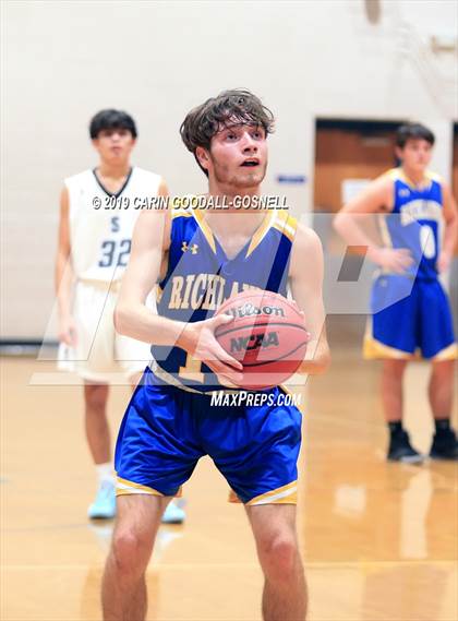 Thumbnail 3 in Richlands @ Swansboro photogallery.