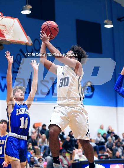 Thumbnail 3 in Richlands @ Swansboro photogallery.