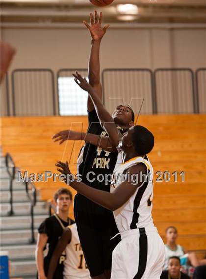 Thumbnail 1 in Galena Park vs Conroe (McDonald's Texas Invitational) photogallery.