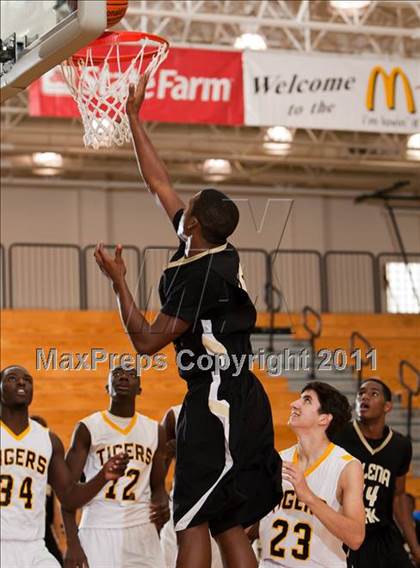 Thumbnail 2 in Galena Park vs Conroe (McDonald's Texas Invitational) photogallery.