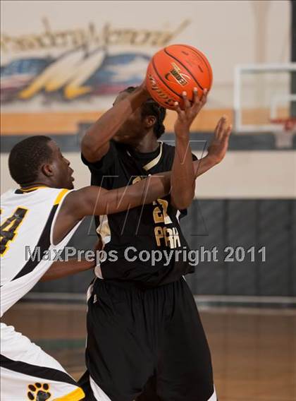 Thumbnail 3 in Galena Park vs Conroe (McDonald's Texas Invitational) photogallery.