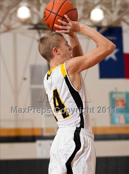 Thumbnail 1 in Galena Park vs Conroe (McDonald's Texas Invitational) photogallery.