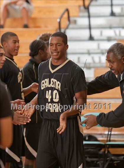 Thumbnail 2 in Galena Park vs Conroe (McDonald's Texas Invitational) photogallery.