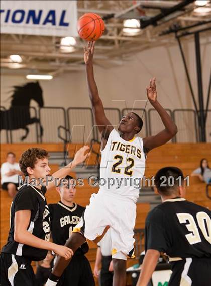 Thumbnail 3 in Galena Park vs Conroe (McDonald's Texas Invitational) photogallery.