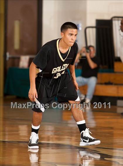 Thumbnail 1 in Galena Park vs Conroe (McDonald's Texas Invitational) photogallery.