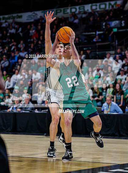 Thumbnail 1 in Limon vs. Sanford (CHSAA 2A Final Four) photogallery.