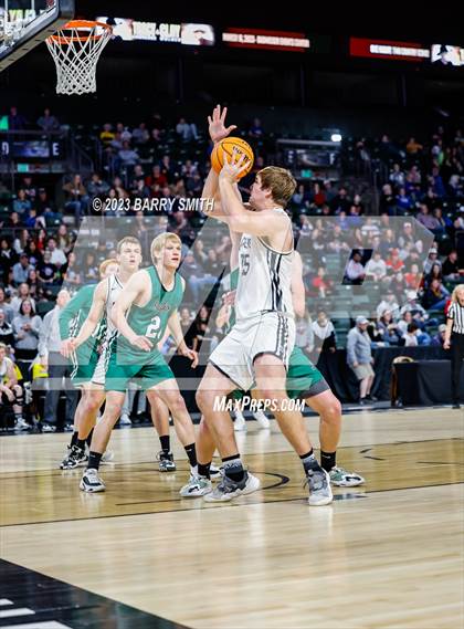 Thumbnail 2 in Limon vs. Sanford (CHSAA 2A Final Four) photogallery.