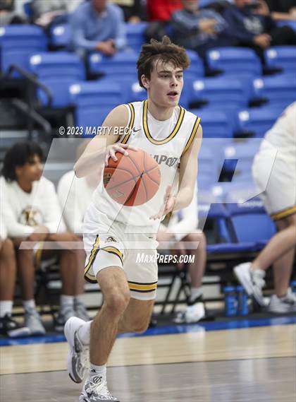 Thumbnail 1 in Kickapoo vs Kirkwood (Bill Rowe's Queens Classic) photogallery.