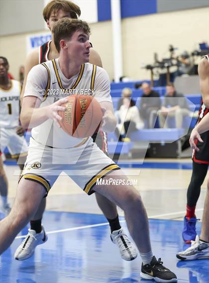 Thumbnail 2 in Kickapoo vs Kirkwood (Bill Rowe's Queens Classic) photogallery.