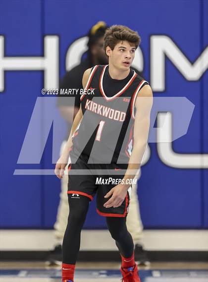 Thumbnail 1 in Kickapoo vs Kirkwood (Bill Rowe's Queens Classic) photogallery.