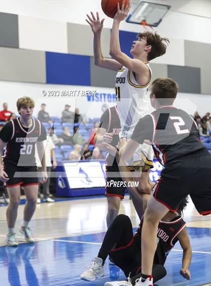 Thumbnail 1 in Kickapoo vs Kirkwood (Bill Rowe's Queens Classic) photogallery.