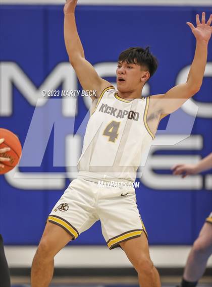 Thumbnail 1 in Kickapoo vs Kirkwood (Bill Rowe's Queens Classic) photogallery.