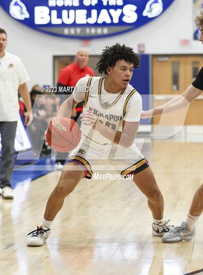Thumbnail 2 in Kickapoo vs Kirkwood (Bill Rowe's Queens Classic) photogallery.