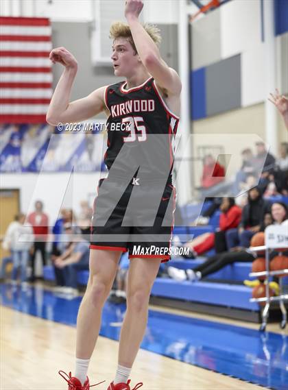 Thumbnail 1 in Kickapoo vs Kirkwood (Bill Rowe's Queens Classic) photogallery.
