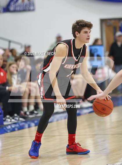 Thumbnail 1 in Kickapoo vs Kirkwood (Bill Rowe's Queens Classic) photogallery.