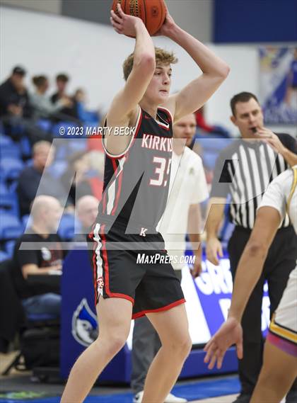 Thumbnail 1 in Kickapoo vs Kirkwood (Bill Rowe's Queens Classic) photogallery.