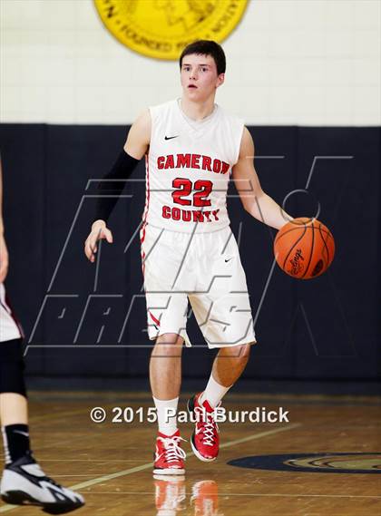 Thumbnail 3 in Cameron County vs. Kennedy Catholic (PIAA Class A Second Round) photogallery.