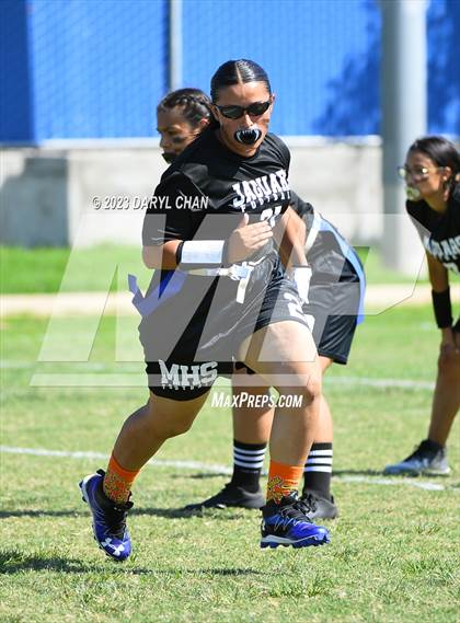 Thumbnail 1 in Garfield vs Mendez photogallery.