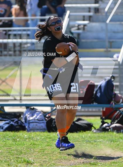 Thumbnail 3 in Garfield vs Mendez photogallery.
