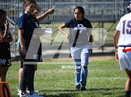 Thumbnail 2 in Garfield vs Mendez photogallery.