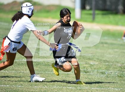 Thumbnail 1 in Garfield vs Mendez photogallery.