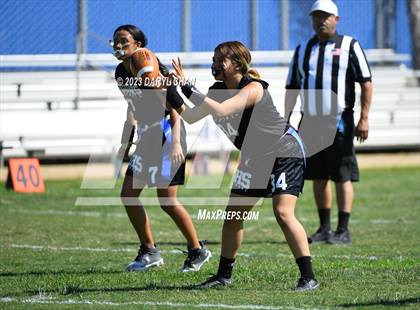 Thumbnail 2 in Garfield vs Mendez photogallery.