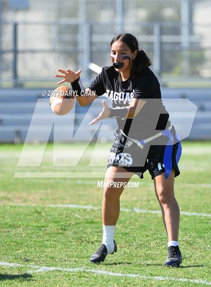 Thumbnail 2 in Garfield vs Mendez photogallery.