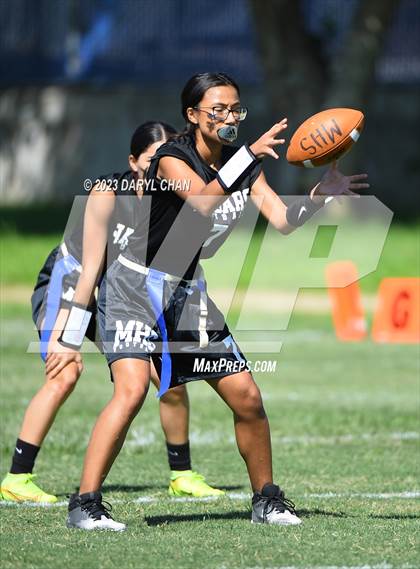 Thumbnail 1 in Garfield vs Mendez photogallery.