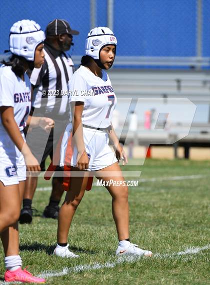Thumbnail 2 in Garfield vs Mendez photogallery.