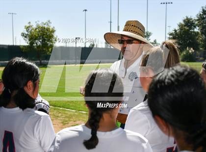 Thumbnail 2 in Garfield vs Mendez photogallery.