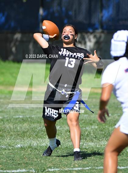 Thumbnail 1 in Garfield vs Mendez photogallery.