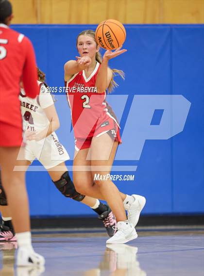 Thumbnail 3 in Regis Jesuit vs Cherokee Trail (Cherry Creek High School Girls Basketball Tournament)) photogallery.