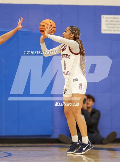 Thumbnail 1 in Regis Jesuit vs Cherokee Trail (Cherry Creek High School Girls Basketball Tournament)) photogallery.
