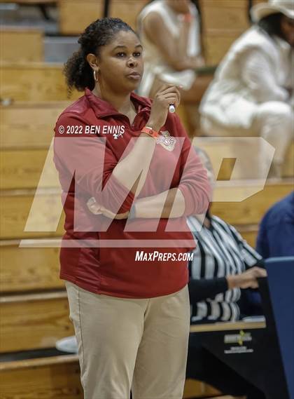 Thumbnail 3 in Brookwood vs Kell (Hawks-Naismith Holiday Classic) photogallery.