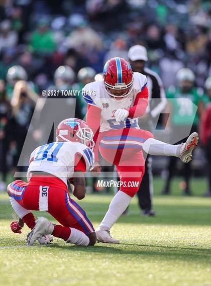 Thumbnail 3 in Southlake Carroll vs. Duncanville (UIL Class 6A D1 State Semifinal) photogallery.