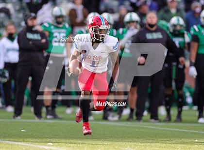 Thumbnail 1 in Southlake Carroll vs. Duncanville (UIL Class 6A D1 State Semifinal) photogallery.