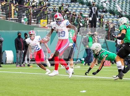 Thumbnail 2 in Southlake Carroll vs. Duncanville (UIL Class 6A D1 State Semifinal) photogallery.