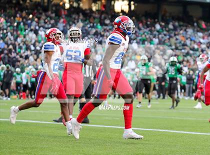 Thumbnail 2 in Southlake Carroll vs. Duncanville (UIL Class 6A D1 State Semifinal) photogallery.