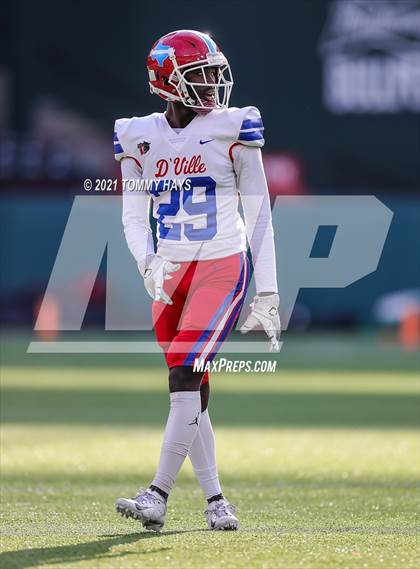 Thumbnail 3 in Southlake Carroll vs. Duncanville (UIL Class 6A D1 State Semifinal) photogallery.