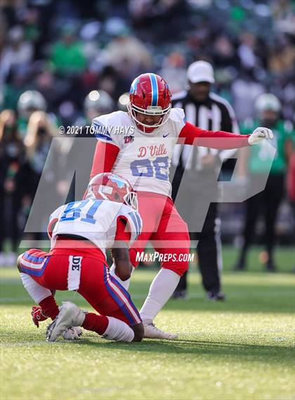 Thumbnail 2 in Southlake Carroll vs. Duncanville (UIL Class 6A D1 State Semifinal) photogallery.