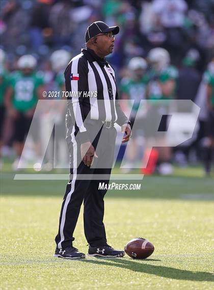 Thumbnail 3 in Southlake Carroll vs. Duncanville (UIL Class 6A D1 State Semifinal) photogallery.