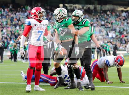 Thumbnail 2 in Southlake Carroll vs. Duncanville (UIL Class 6A D1 State Semifinal) photogallery.