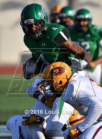 Thumbnail 1 in Mountain Pointe vs. Upland (Under Armour Brothers in Arms Classic) photogallery.