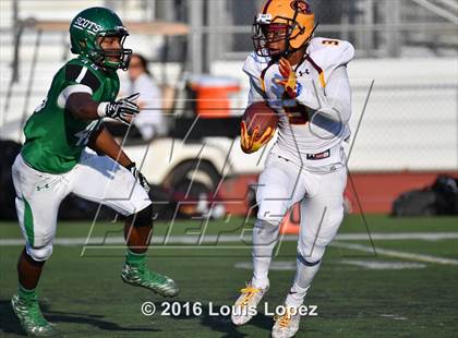 Thumbnail 2 in Mountain Pointe vs. Upland (Under Armour Brothers in Arms Classic) photogallery.
