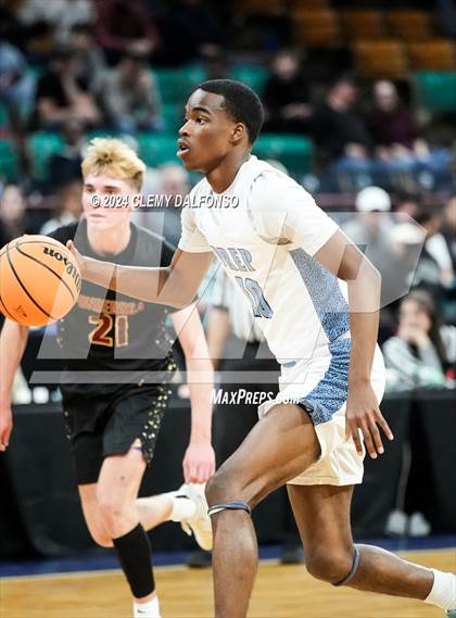 Thumbnail 3 in Ponderosa vs Vista PEAK Prep (CHSAA 5A Great 8) photogallery.