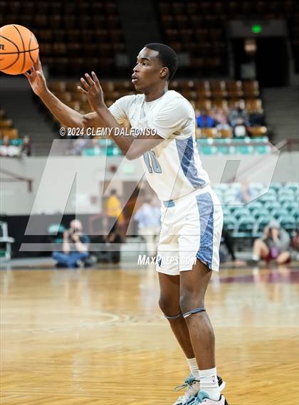 Thumbnail 2 in Ponderosa vs Vista PEAK Prep (CHSAA 5A Great 8) photogallery.