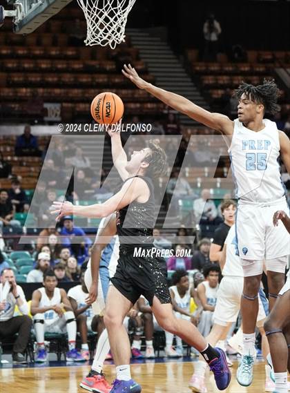 Thumbnail 1 in Ponderosa vs Vista PEAK Prep (CHSAA 5A Great 8) photogallery.
